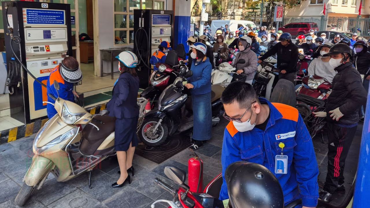 জ্বালানি সংকট মেটাতে মার্কিন তেলের দিকে ঝুঁকছে এশিয়া