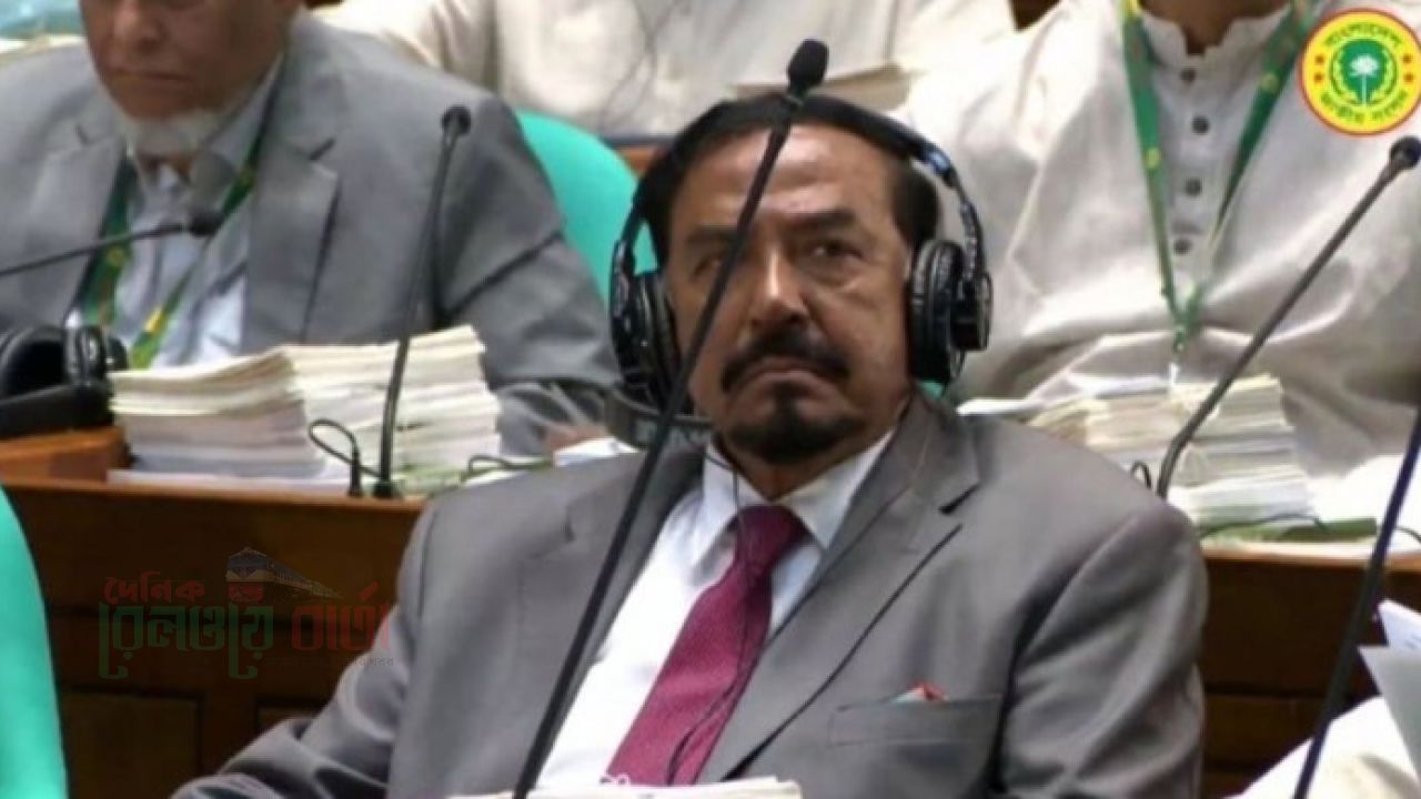 ত্রয়োদশ সংসদের স্পিকার হলেন হাফিজ উদ্দিন আহমদ