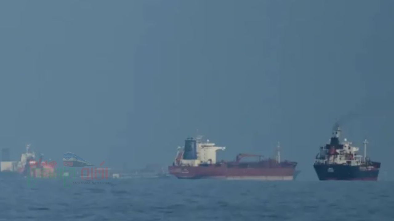 শান্তি আলোচনা থেমে যাওয়ার পর বিশ্ববাজারে তেলের দাম বেড়েছে