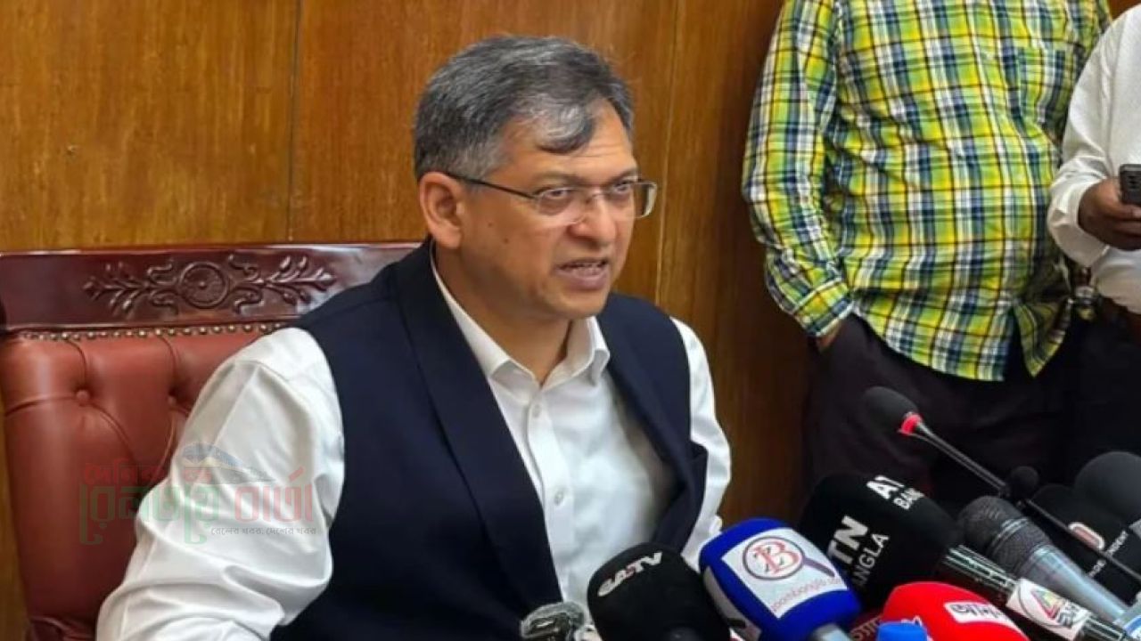আদালতে রাষ্ট্রপতির বিরুদ্ধে মামলা করা যায় না : স্বরাষ্ট্রমন্ত্রী