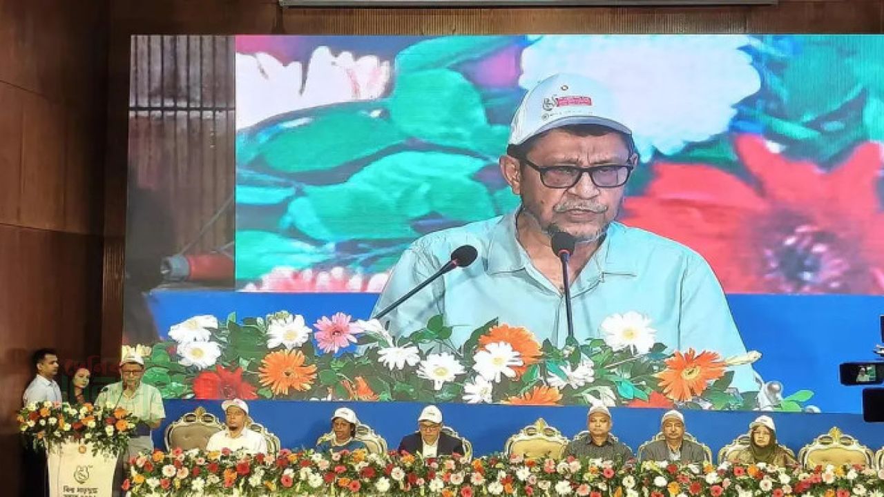 আধুনিক জীবনযাত্রার প্রভাবে মাতৃদুগ্ধ থেকে বঞ্চিত হচ্ছে অনেক শিশু