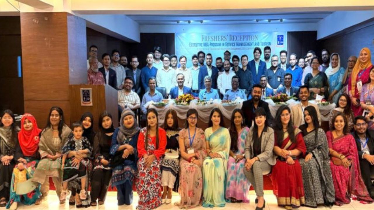 ঢাকা বিশ্ববিদ্যালয়ে Executive MBA Program-এর Freshers’ Reception অনুষ্ঠিত 