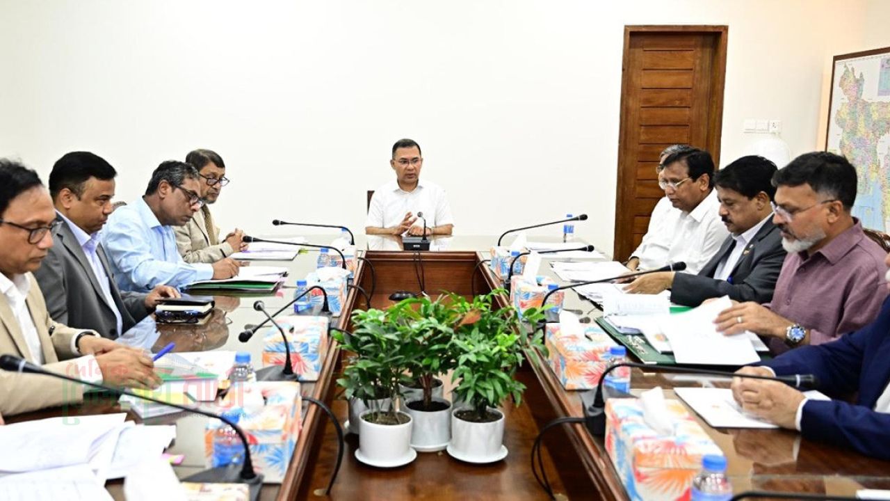 জনসচেতনতা বাড়াতে মাইকিংয়ের নির্দেশ প্রধানমন্ত্রীর