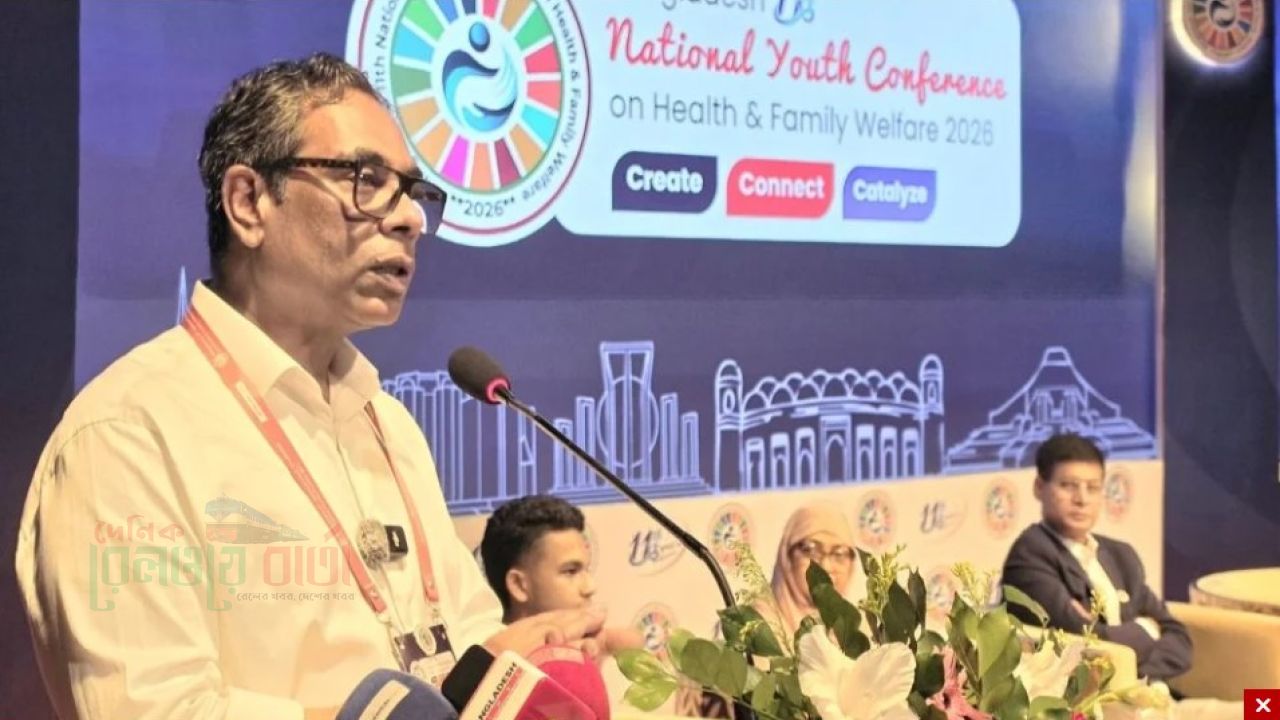 তরুণদের চোখে চোখ রেখে কথা বলার স্বাধীনতা দিতে হবে: স্বাস্থ্য প্রতিমন্ত্রী