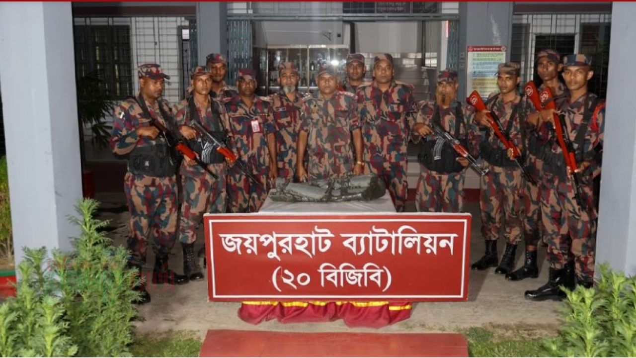 জয়পুরহাটে নদী থেকে ৮৫ কেজির কষ্টিপাথরের মূর্তি উদ্ধার
